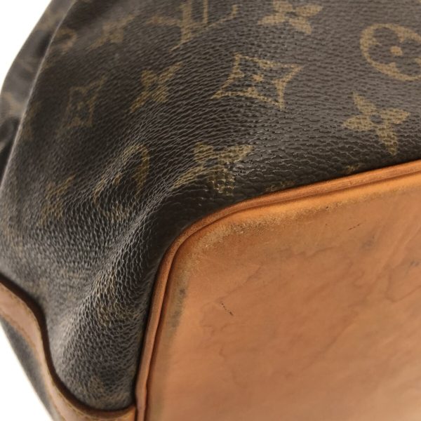 37260090 5 Louis Vuitton Petit Noe Canvas Monogram Shoulder Bag Brown