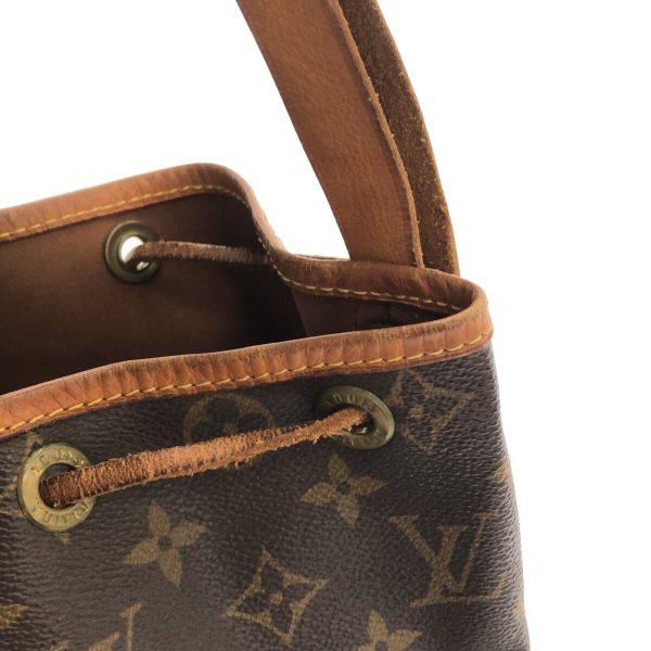 37307505 11 Louis Vuitton Noe Canvas Monogram Shoulder Bag Brown