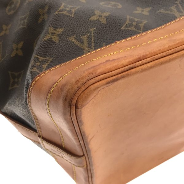 37307508 5 Louis Vuitton Noe Canvas Monogram Shoulder Bag Brown