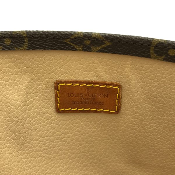 37320093 7 Louis Vuitton Sac Pla Monogram Canvas Handbag Brown