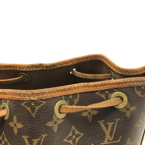 37325962 11 Louis Vuitton Noe Canvas Monogram Shoulder Bag Brown