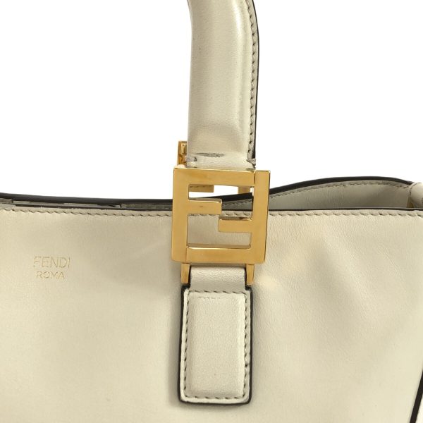 37347416 9 Fendi Tote Bag Leather White