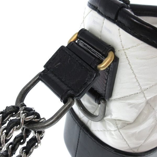 37393683 9 Chanel Small Hobo Shoulder Bag Calfskin White Black