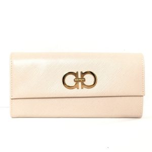 37394194 1 Salvatore Ferragamo Gancini Long Wallet Ivory