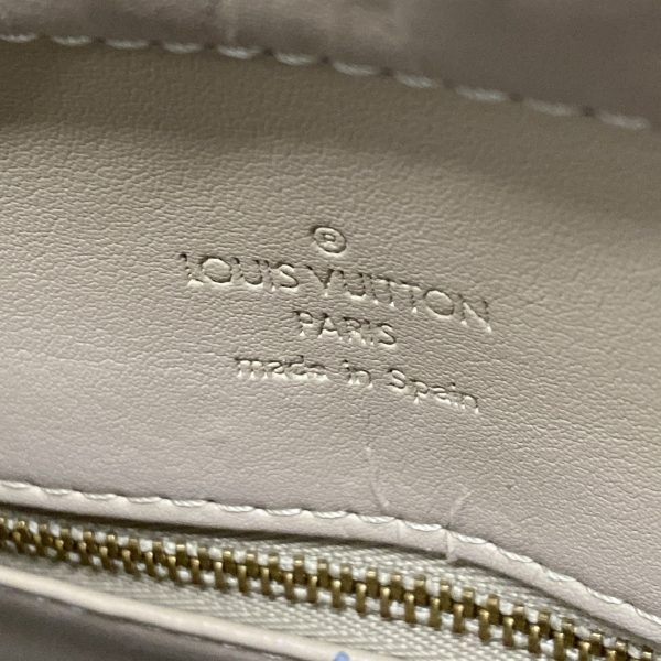 37416346 11 Louis Vuitton Houston Patent Leather Tote Bag Soft Beige