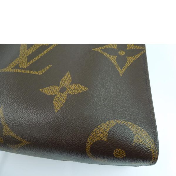 37511 9 Louis Vuitton On the Go MM Tote Bag Monogram Giant