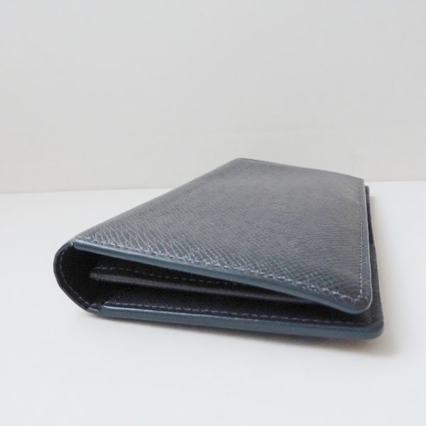 37522406 7 Louis Vuitton Portefeuille Brazza Taiga Long Wallet Ocean