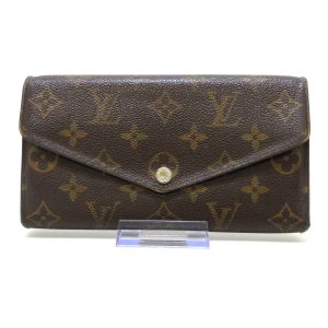 37588730 1 Louis Vuitton Newport Messenger MM Damier Cobalt Shoulder Bag Black