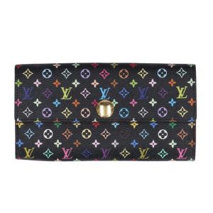 37598 1 Fendi Peekaboo Small Selleria Bag Black