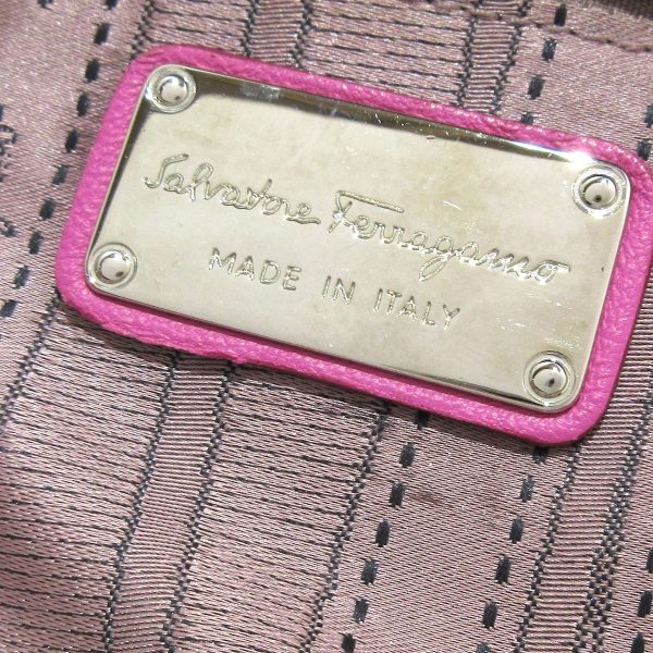 37602914 8 Salvatore Ferragamo Vara Leather Shoulder Bag Pink