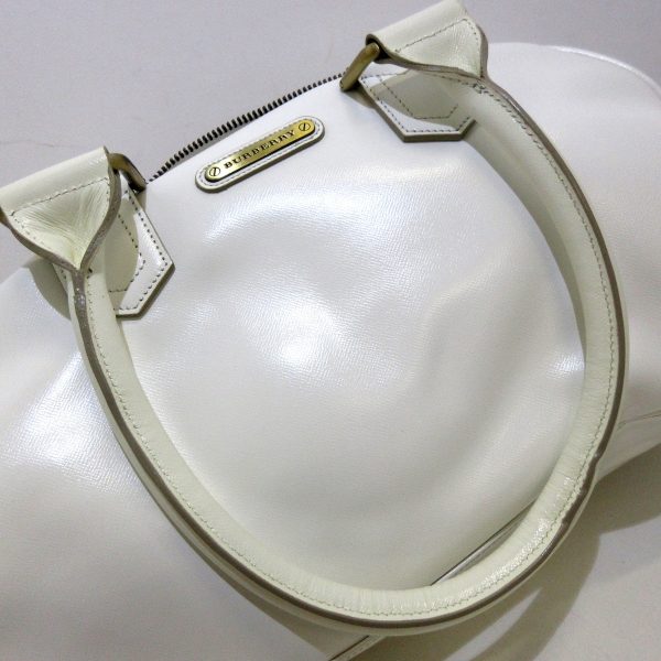 37627713 11 Burberry Shoulder Bag Plaid Pattern Ivory