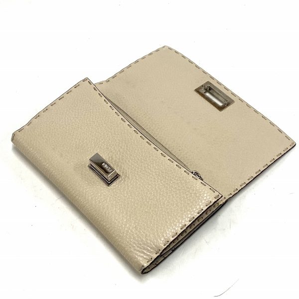 37629939 3 Fendi Wallet Leather Ivory