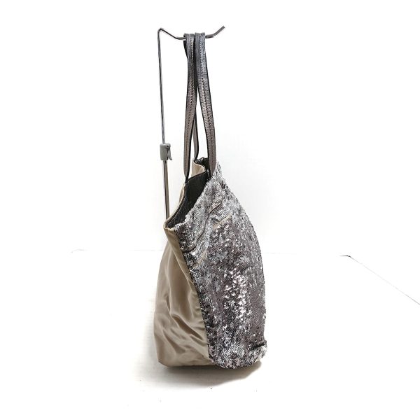 37775816 2 Salvatore Ferragamo Vara Tote Bag Silver