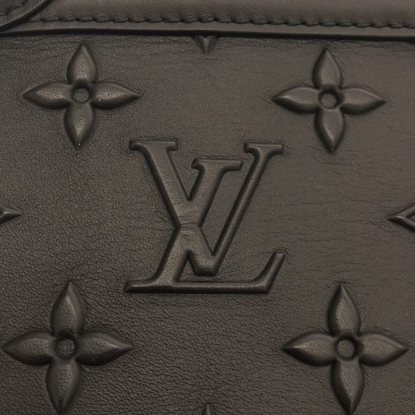 37776987 10 Louis Vuitton Virgil Abloh Leather Clutch Bag Black