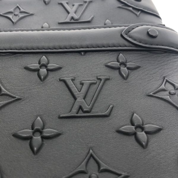 37776987 11 Louis Vuitton Virgil Abloh Leather Clutch Bag Black