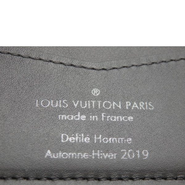 37802 5 Louis Vuitton Portefeuil Slender Taiga Rainbow Wallet Bag Black