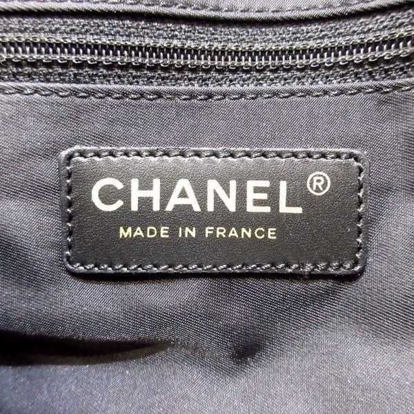 37806140 7 Chanel New Travel Line Tote Mm Tote Bag Nylon Leather Black