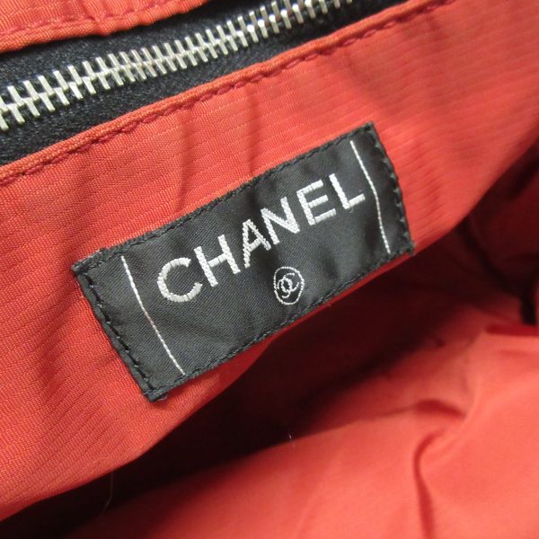 37867765 8 Chanel Vintage Travel Line Tote Bag Nylon Black Ivory