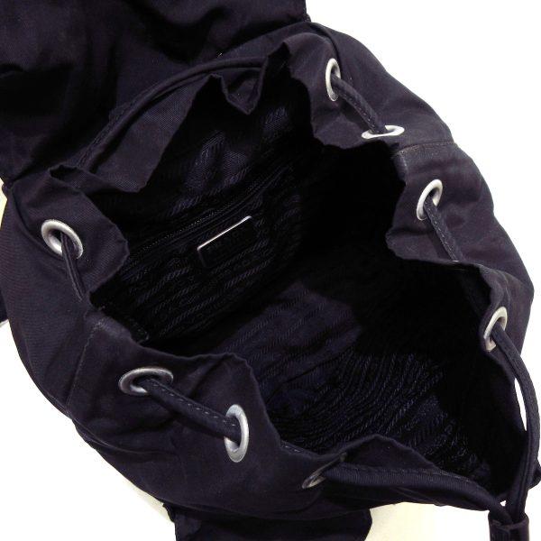 37872387 6 Prada Rucksack Nylon Black