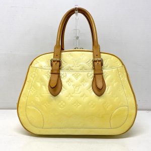 37874223 1 Burberry Outlet Leather Tote Bag Beige