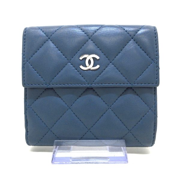 37880268 1 Chanel Matelasse Wallet Lambskin Blue