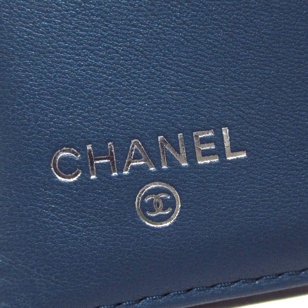 37880268 5 Chanel Matelasse Wallet Lambskin Blue