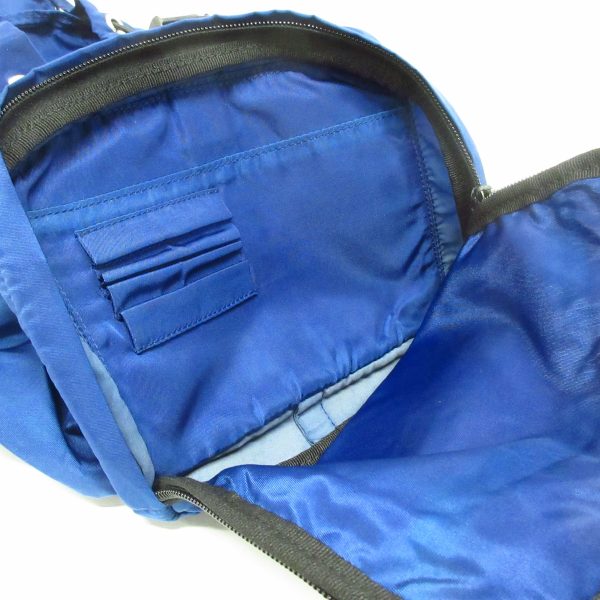 37887803 9 Prada Rucksack Nylon Blue