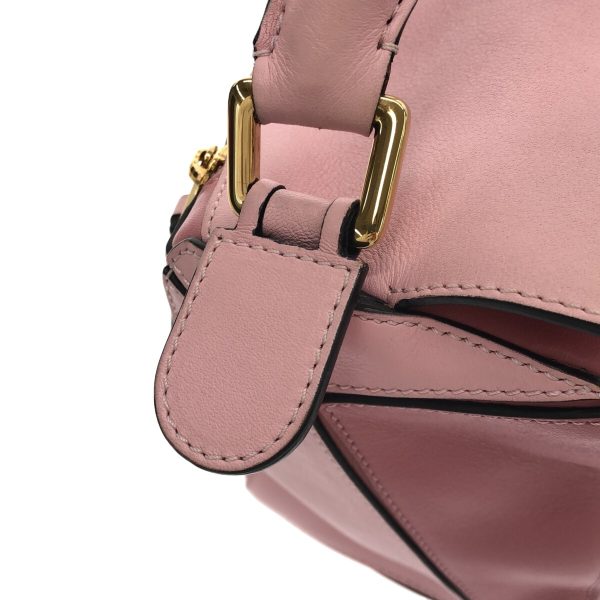 37891084 9 Loewe Puzzle Handbag Calfskin Leather Light Pink