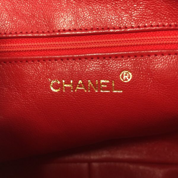 37891503 7 Chanel Matelasse Shoulder Bag Lambskin Red