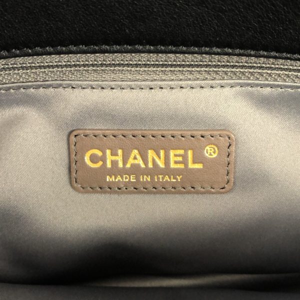 37897291 7 Chanel Matelasse Shoulder Bag Leather Black Dark Gray