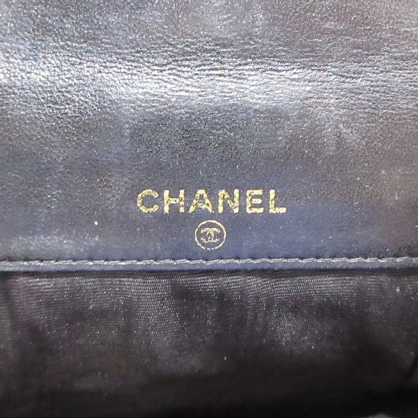 37897970 5 Chanel W Hook Wallet Caviar Skin Black