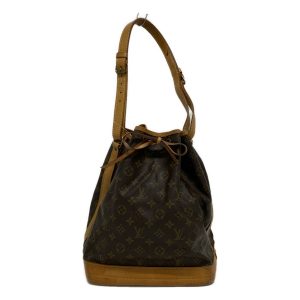 37899867 1 Louis Vuitton Multicle 4 Key Case Brown