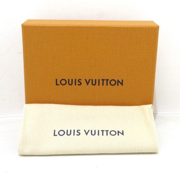 37923297 9 Louis Vuitton Porte Calthromie Damier Canvas Coin Case Pistachio