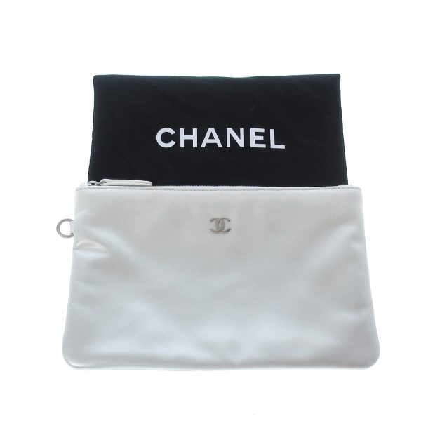 37924426 11 Chanel Small Handbag Shoulder Bag Calfskin White Silver