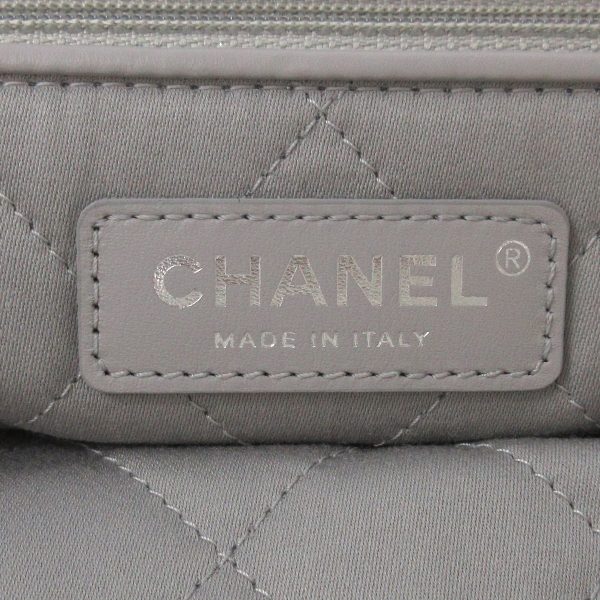 37924426 7 Chanel Small Handbag Shoulder Bag Calfskin White Silver