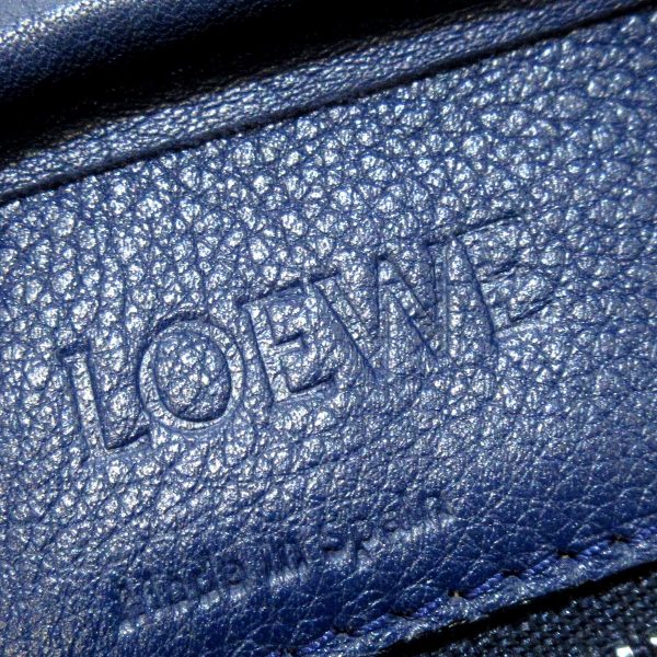 37930246 7 Loewe Amazona 75 Small Handbag Leather Navy