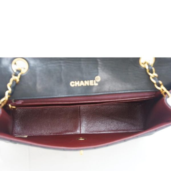 37935 5 Chanel Matelassé 25 Single Chain Shoulder Bag