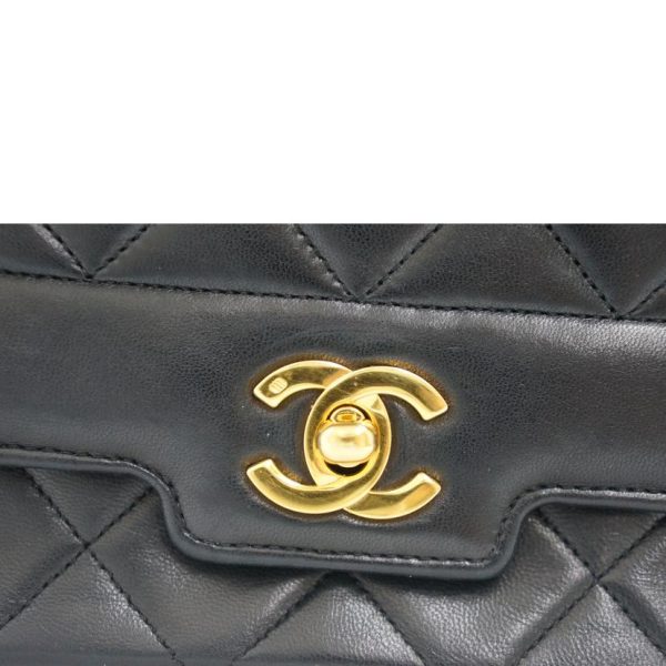 37935 8 Chanel Matelassé 25 Single Chain Shoulder Bag