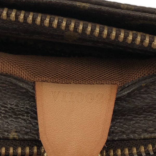 37940472 8 Louis Vuitton Hippo Piano Monogram Canvas Shoulder Bag Brown