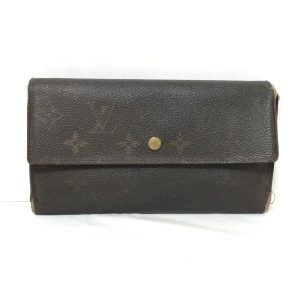 37956956 1 Prada Leather Tri fold Wallet Brown