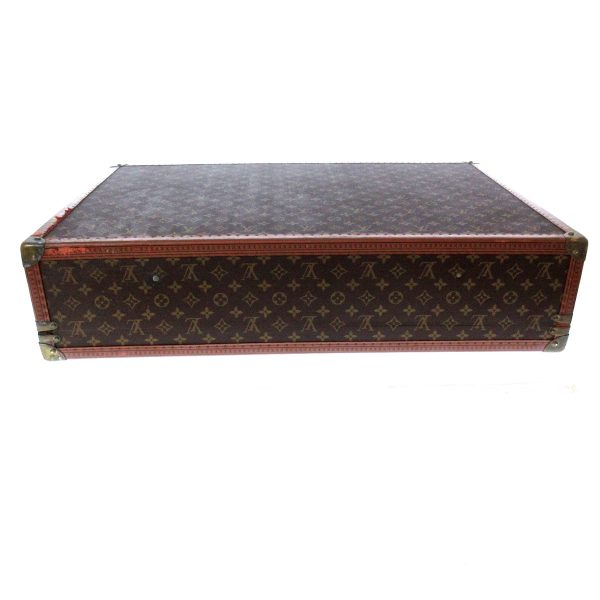 37968882 4 Louis Vuitton Bisten Trunk Case Monogram Canvas