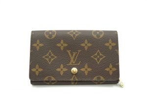 39095 7618k 1 LOUIS VUITTON Cannes M48037 Red