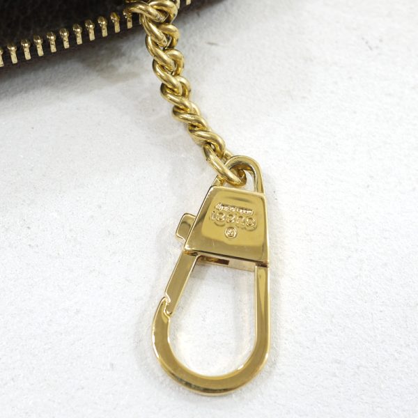 4 9 Gucci GG Supreme Round Zipper Key Case Beige