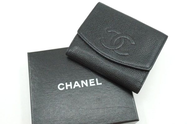 40188 8559k 2 CHANEL W hook bifold wallet compact wallet caviar skin leather black