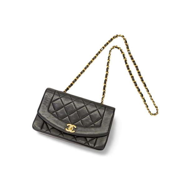 404 01 Chanel Matelasse Diana Single Chain Shoulder Bag Lambskin Black