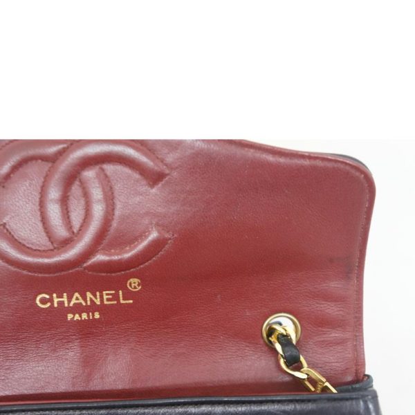 41062 9 Chanel Matelasse Chain Shoulder Bag Black