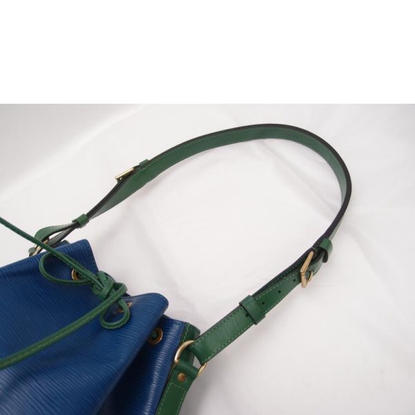 41571 4 Louis Vuitton Noe Epi Shoulder Bag Bicolor Blue x Green