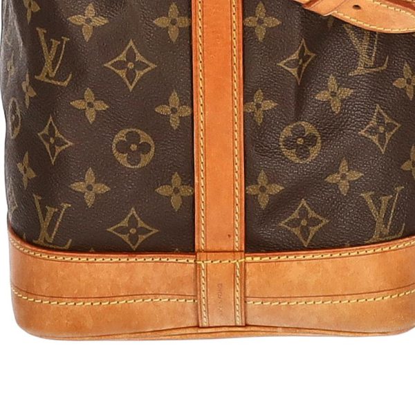 42772 8 Louis Vuitton Noé Bag Monogram