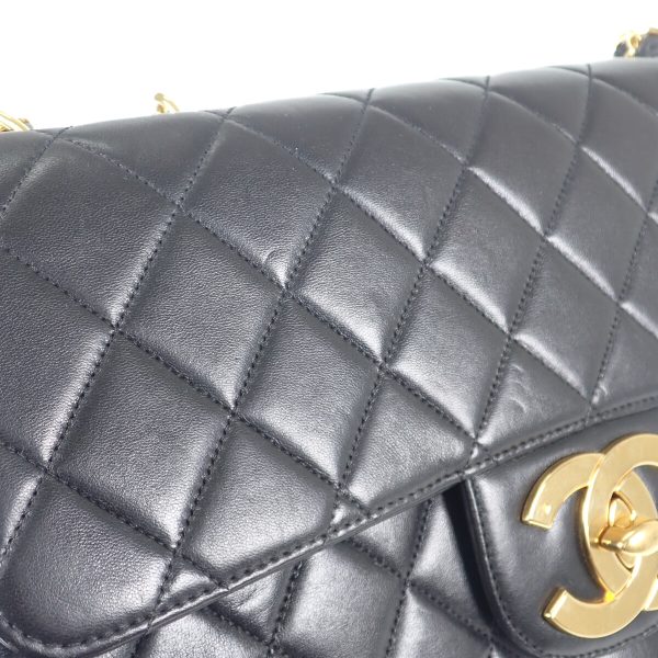 437212 08 Chanel Matelasse 30 Shoulder Bag Black