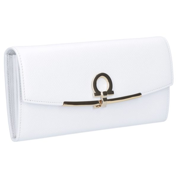 43773145 Ferragamo long wallet Gancini clip White